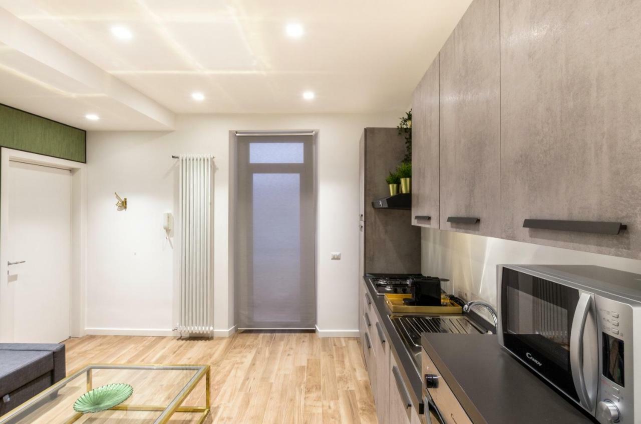 Lovely Rome Apartments - Historic City Center Екстериор снимка