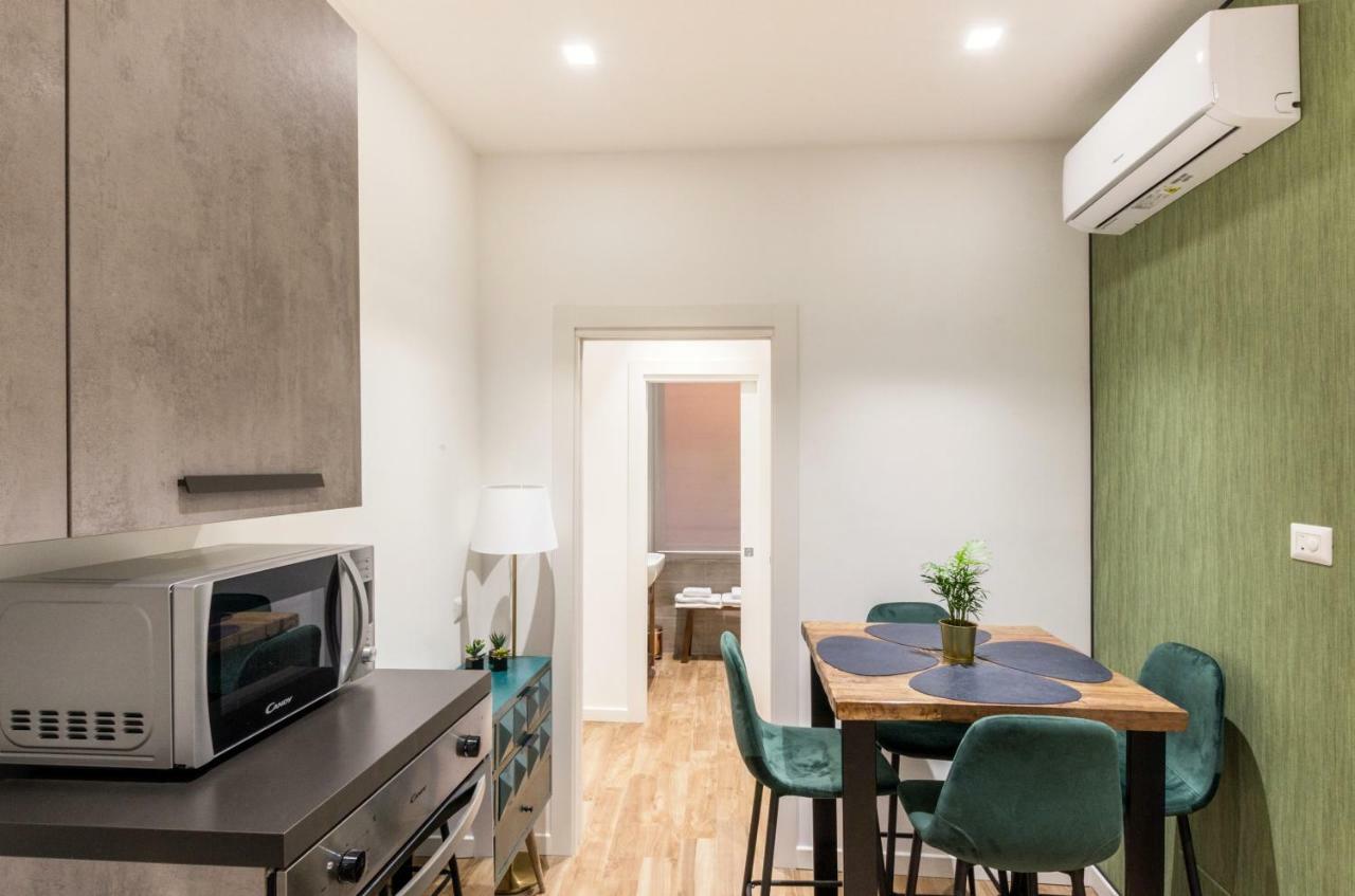 Lovely Rome Apartments - Historic City Center Екстериор снимка