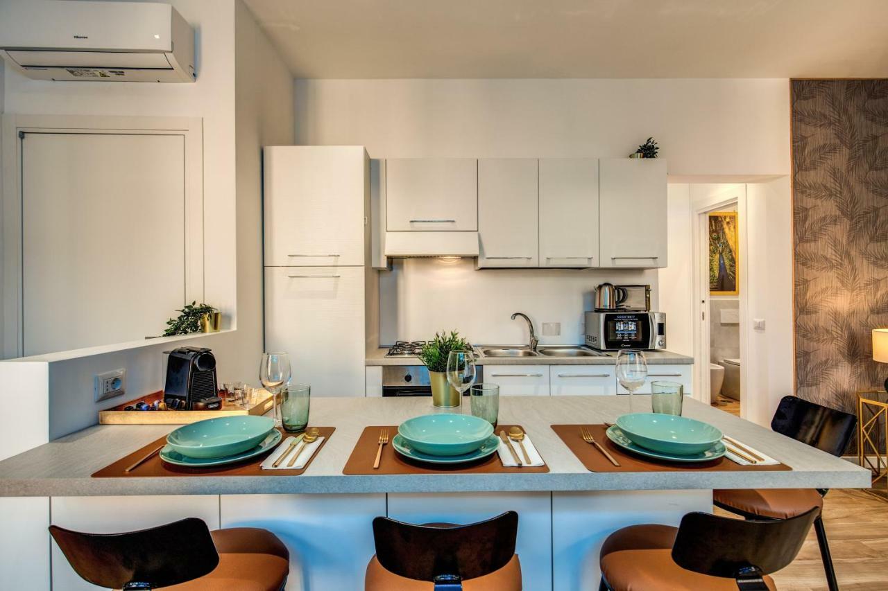 Lovely Rome Apartments - Historic City Center Екстериор снимка