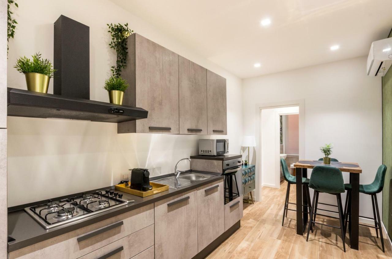Lovely Rome Apartments - Historic City Center Екстериор снимка